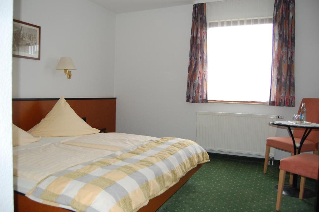 Hotel Zum Nussbaum Dresde Habitación foto