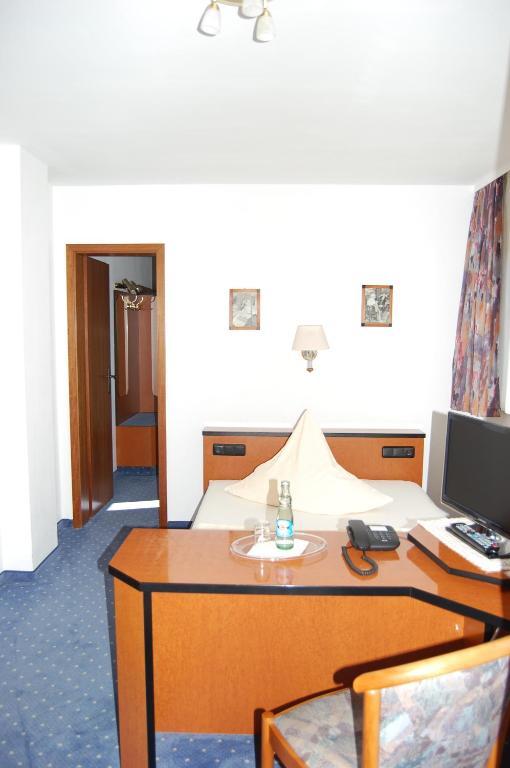 Hotel Zum Nussbaum Dresde Habitación foto